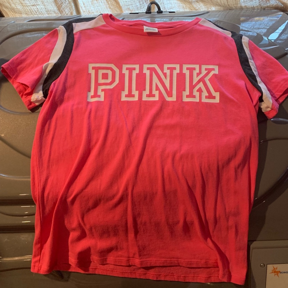Pink T-shirt Large